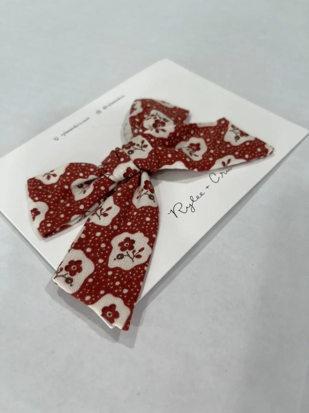 Girl - NWT - Rylee + Cru Bow in Ruby Fleur